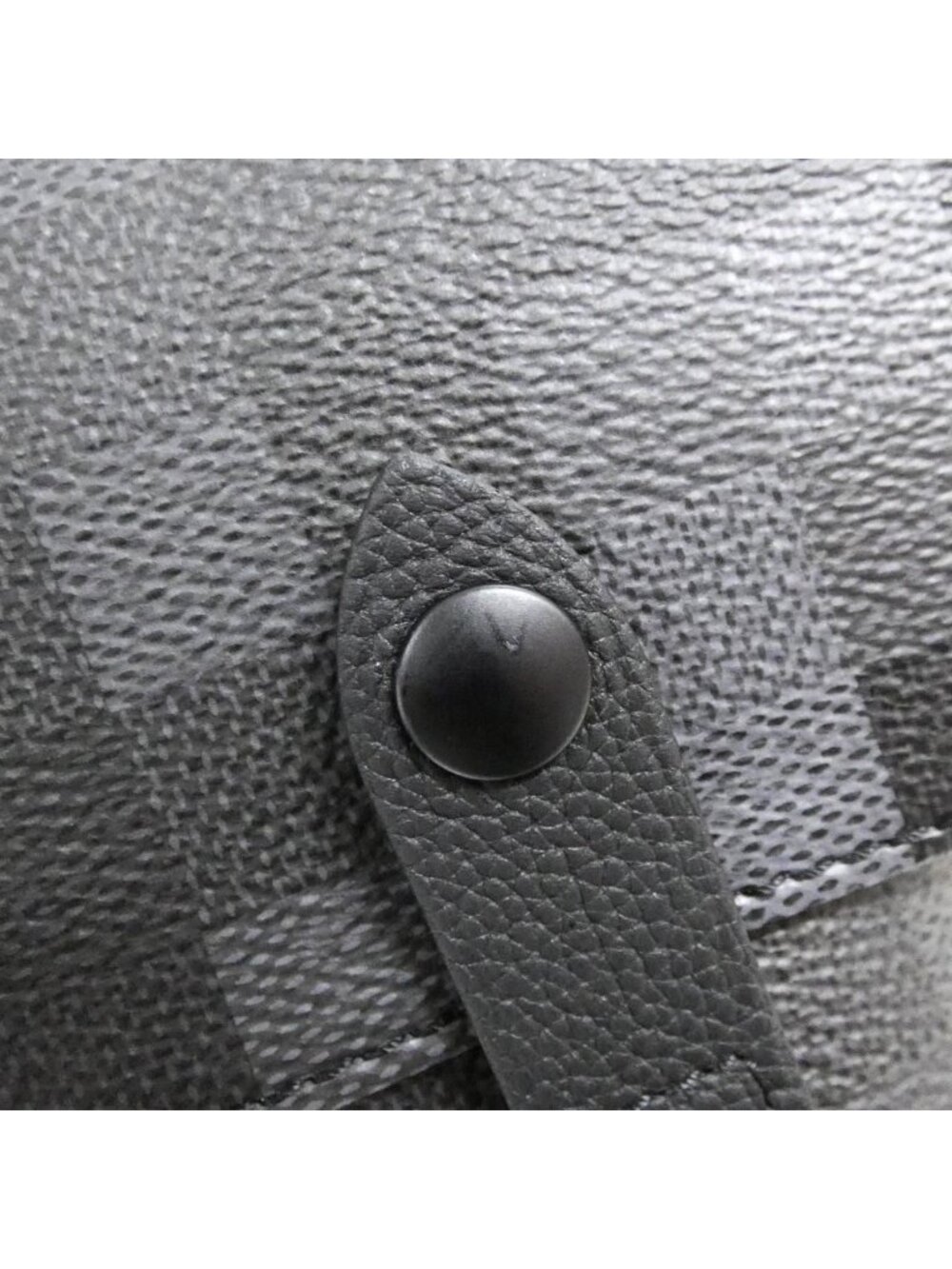 Louis Vuitton Damoflage Black Christopher MM Backpack - Picture 5 of 7